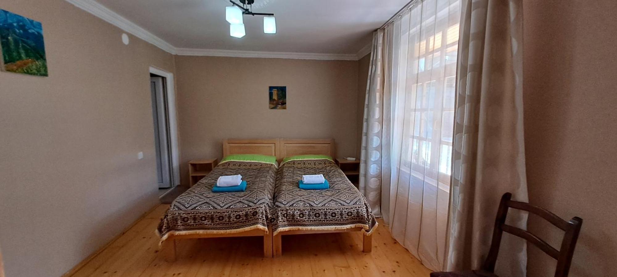 Guesthouse Robi Mestia Exterior photo